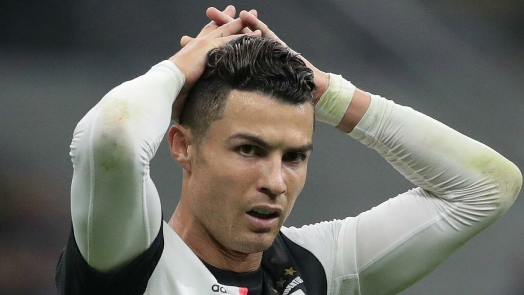 فيروس كورونا يفوز على الدون كريستيانو