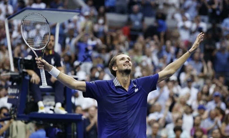 epa09464579 Daniil Medvedev of Russia reacts after defeating Novak Djokovic of Serbia during their men's final match on the fourteenth day of the US Open Tennis Championships at the USTA National Tennis Center in Flushing Meadows, New York, USA, 12 September 2021. The US Open runs from 30 August through 12 September.  EPA-EFE/JUSTIN LANE