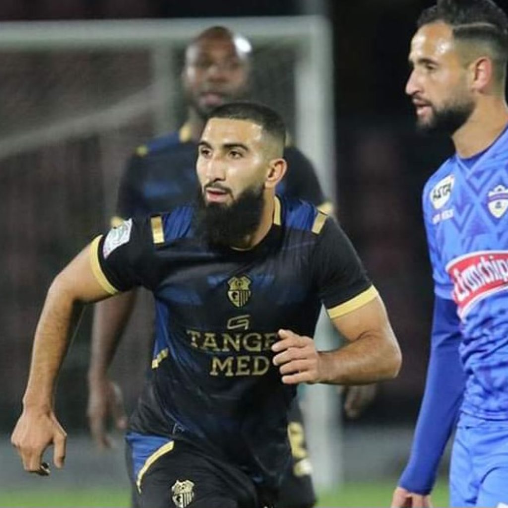 بحضور متولي والمودن.. الشباب الرياضي السوالم يعمق جراح اتحاد طنجة 