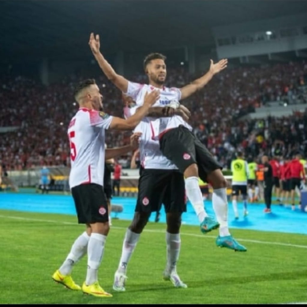 موقع الفيفا يتغنى بالوداد الرياضي