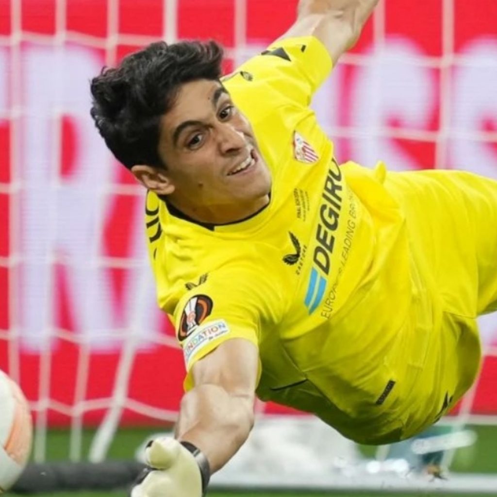 بونو يقود إشبيلية إلى لقب الدوري الأوروبي من جديد
