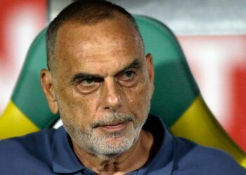 Ghana head coach Avram Grant looks on ahead of the African Cup of Nations semifinal soccer match between Cameroon and Ghana at the Stade de Renovation, in Franceville, Gabon, Thursday, Feb. 2, 2017. (AP Photo/Sunday Alamba)