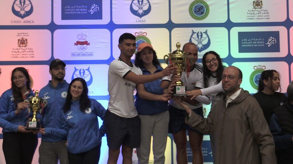 البيضاء تحتضن منافسات البطولة الوطنية للغوص الرياضي والسباحة بالزعانف