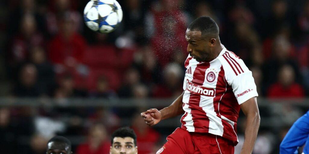 الكعبي أول لاعب مغربي يسجل أمام برشلونة والريال في دوري الأبطال في موسم واحد