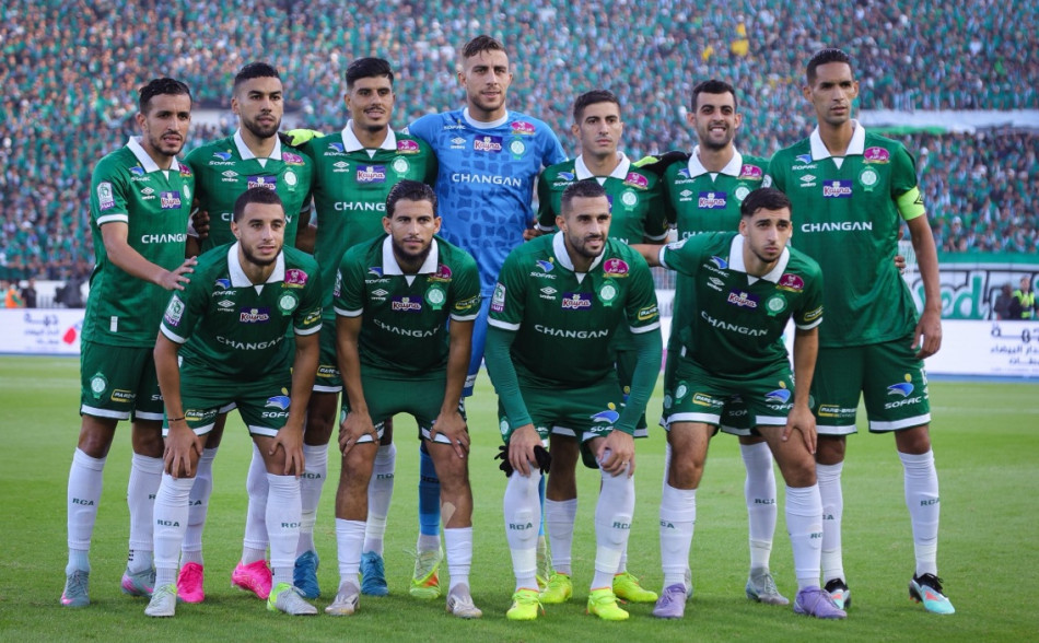 الإنذارات تبعد لاعبا أساسيا عن الرجاء أمام ح.أكادير