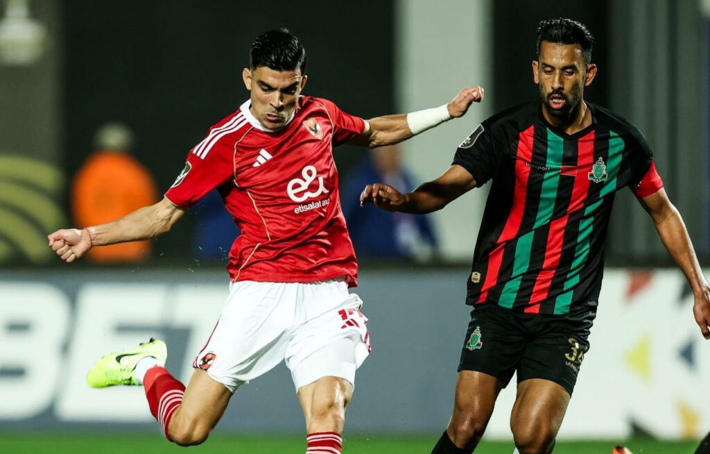 بن شرقي يختار أفضل لاعب في تاريخ كرة القدم المغربية