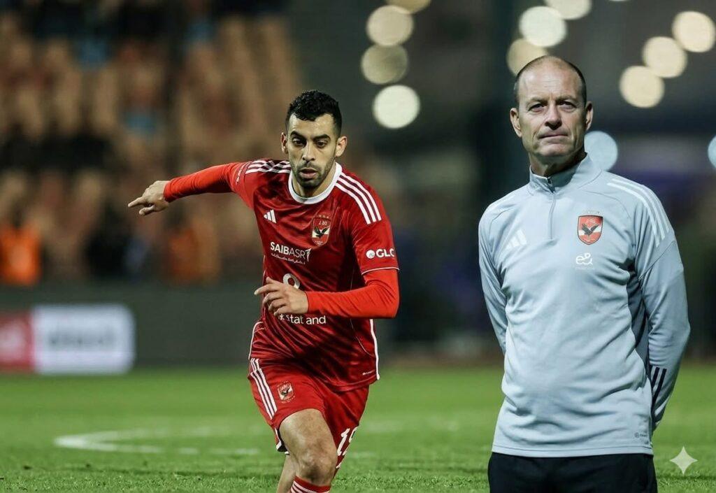 مدرب الأهلي يبحث عن بديل لبلعمري
