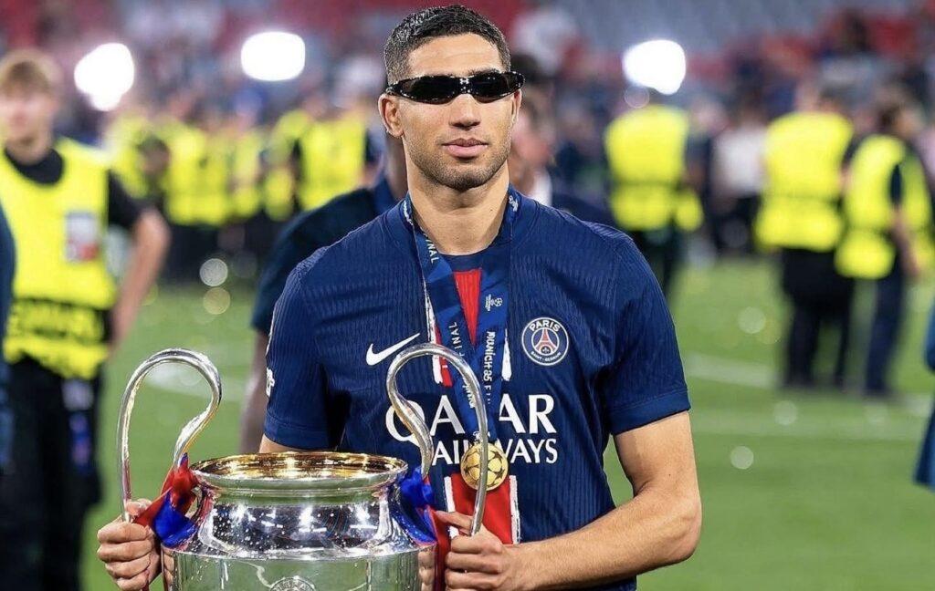 أشرف حكيمي يكتب التاريخ .. أول لاعب عربي يفوز بدوري أبطال أوروبا ثلاث مرات