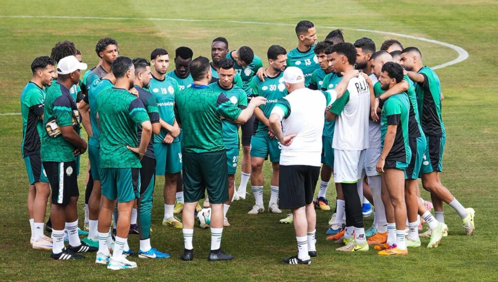 الرجاء يفاوض مهاجم ستيلينبوش