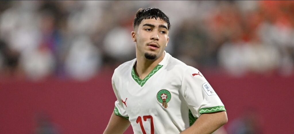ليشبونة البرتغالي يتعاقد مع زكري بشرط جزائي يصل إلى 80 مليون يورو
