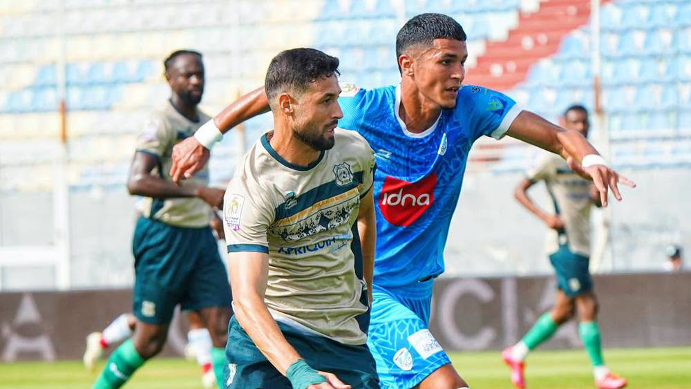 فريق بالدوري الاحترافي يغادر مدينته إلى نهاية الموسم