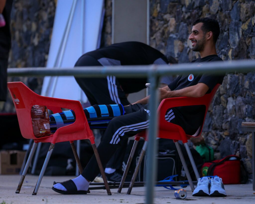 الجامعة تتكلف بعلاج نجم الأهلي المصري