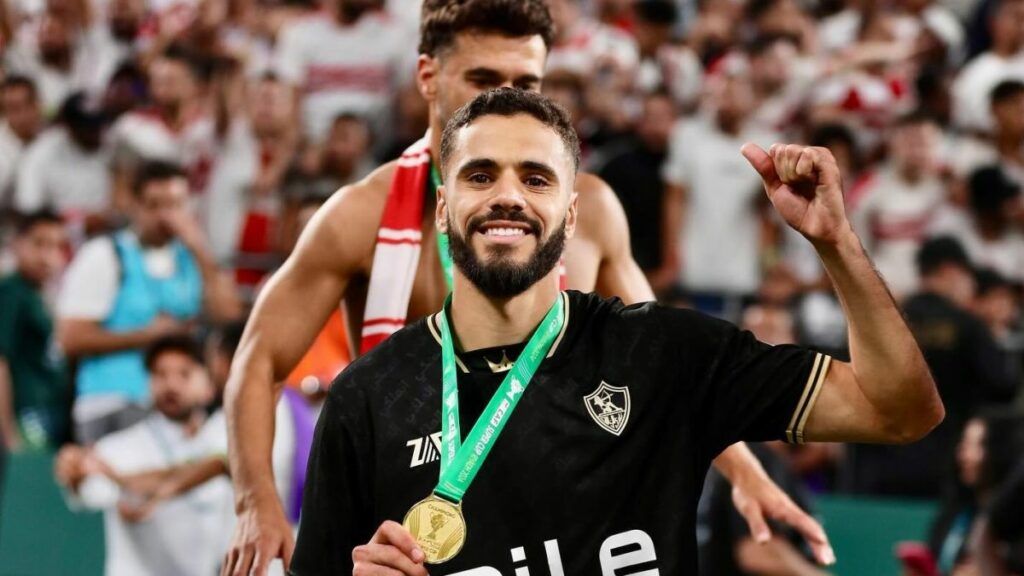 هل يحمل بنتايك قميص المنتخب المصري مستقبلاً؟.. مصدر يكشف موقفه
