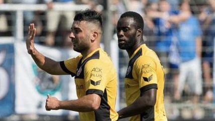 Dresden's Aias Aosman (L) celebrating with Erich Berko his scoring of the 2:2 equaliser during the 2nd Bundesliga match pitting VfL Bochum vs Dynamo Dresden in Bochum, Germany, 27 August 2017.
(ATTENTION: Based on the DFL's accreditation provisions, publication and further utilization on the Internet and in online media during the game is capped at a total of 15 pictures per game) Photo: Guido Kirchner/dpa (Photo by Guido Kirchner/picture alliance via Getty Images)