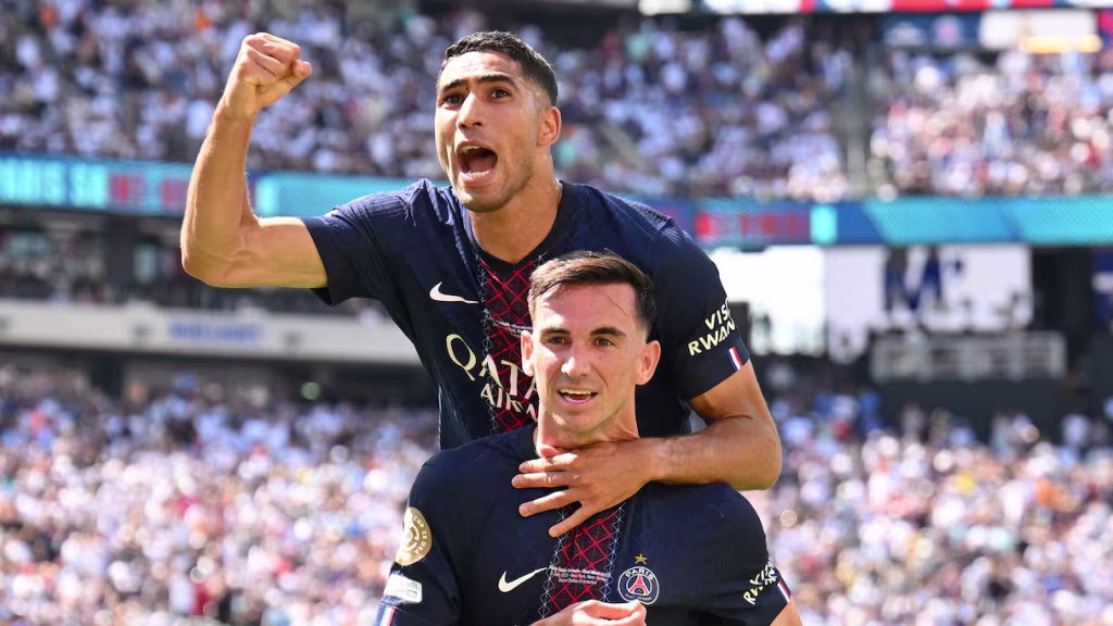 حكيمي يتوج للمرة الثانية بلقب دوري أبطال أوروبا مع سان جيرمان