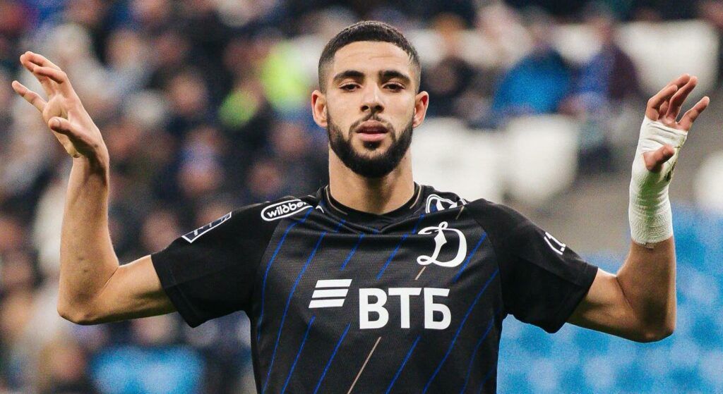 موهوب يحصد جائزة لاعب الشهر بدينامو موسكو