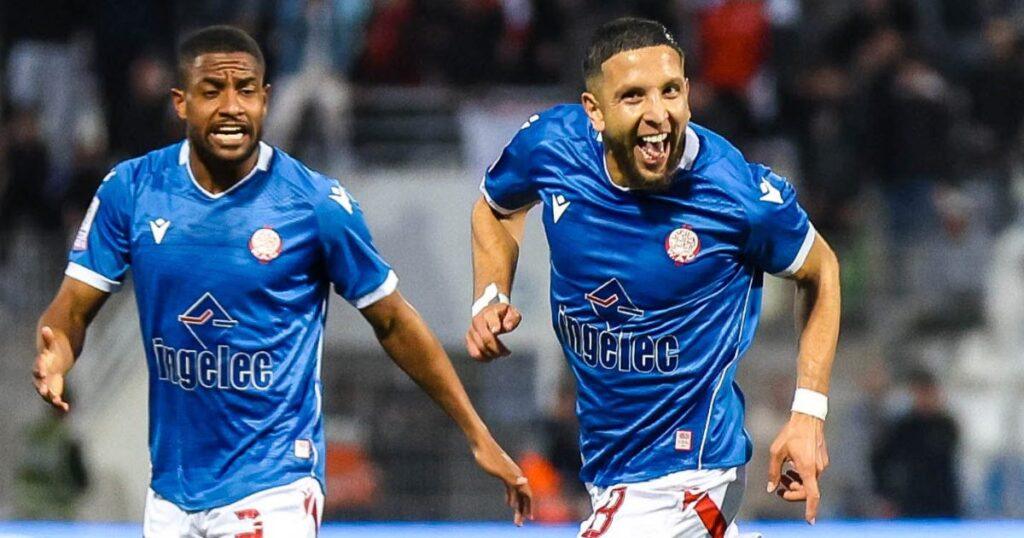 الرايحي يبحث عن الإطاحة بنجم الجيش الملكي
