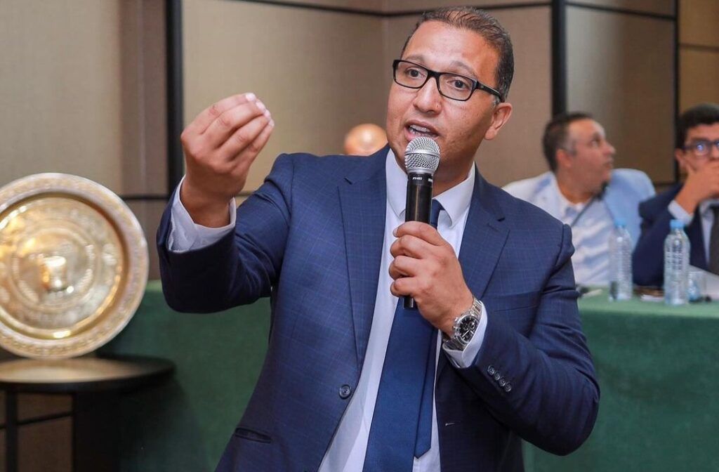 هالا يطلب من منخرطي الرجاء تحديد مستقبل الفريق
